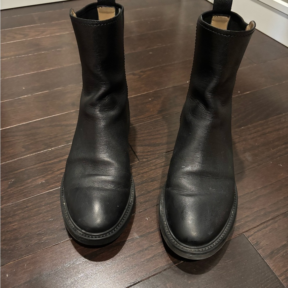Salvatore Ferragamo Black Leather boots Authentic